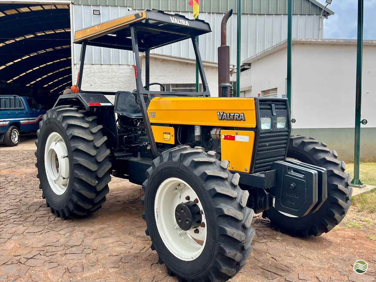 VALTRA 785 de Comatral Caminhões e Máquinas Agrícolas